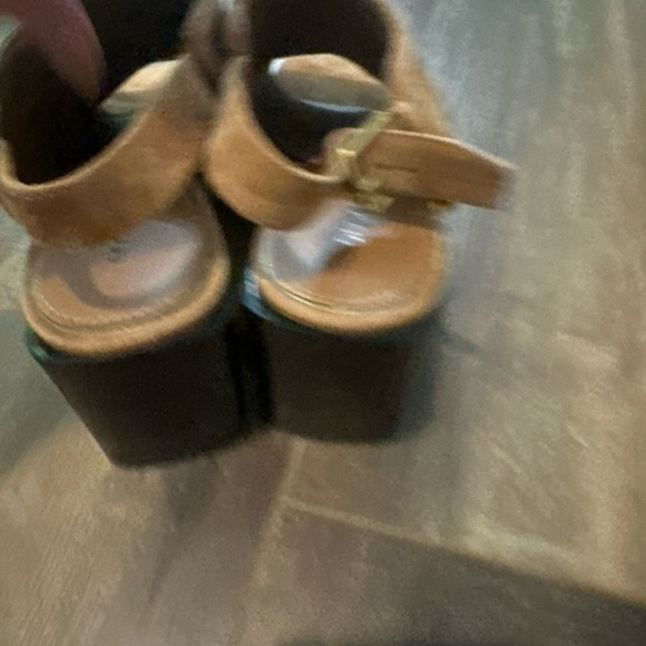 Donald J Pliner Tan Suede Peep-Toe Women's Shoes Size 9 - Picture 7 of 14